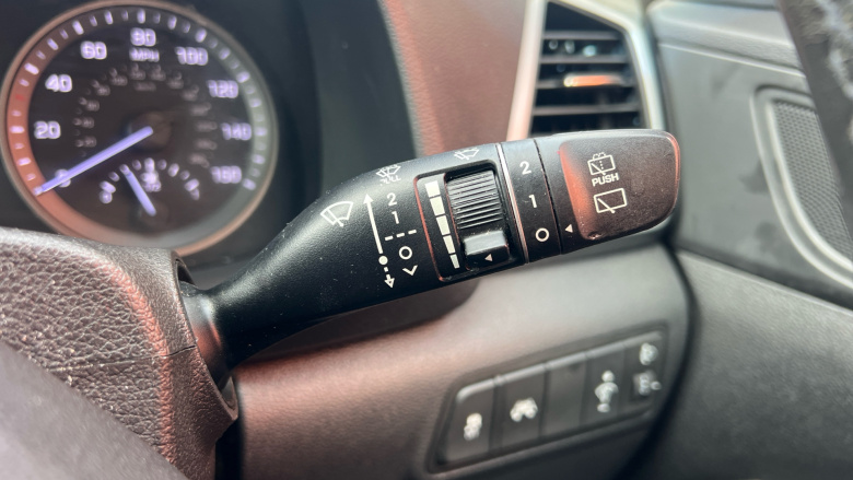 Hyundai Tucson 1.7 CRDi Blue Drive SE 5dr 2WD Diesel Estate